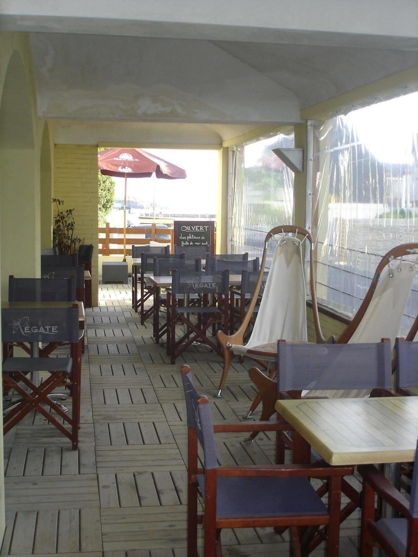Hotel Des Sables Blancs Дуарнене Екстериор снимка